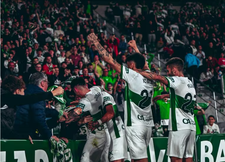 El Elche CF es líder y marca diferencias importantes a falta de siete ...